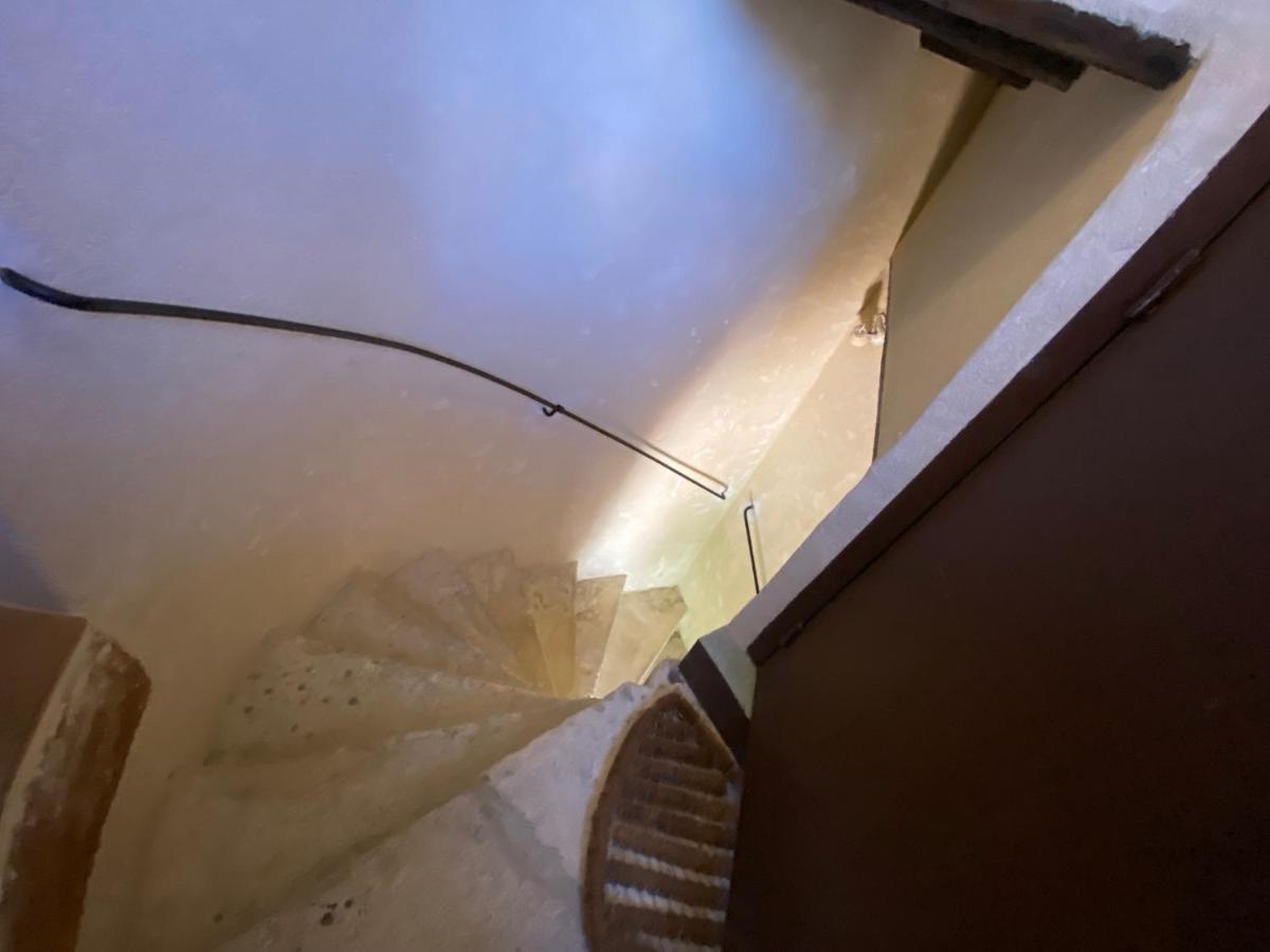 Appartement A 50 M De La Place Aux Herbes Uzès Eksteriør bilde